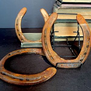 set of 3 vintage horseshoes